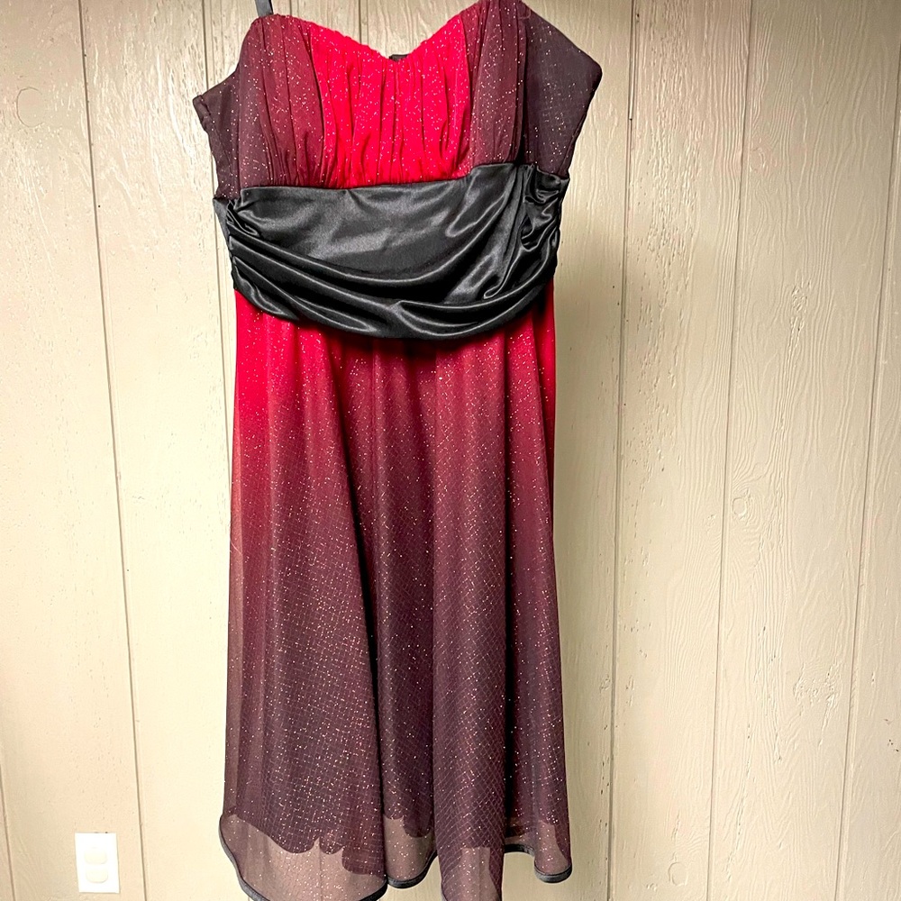 Size 14 red sparkle party dress. Many pictures taken trying to show how sparkly